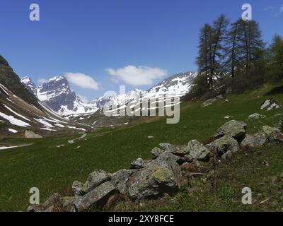 Val Tuoi mit Piz Buin Stockfoto