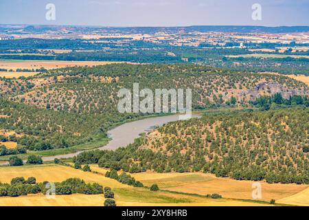 Malerischer Blick auf den Fluss Douro in der Provinz Soria, Spanien Stockfoto