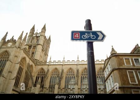 Bath Abbey (letzte gotische Kirche in England, gegründet 1499). Stadt Bath (1987 in die Liste des UNESCO-Weltkulturerbes aufgenommen). Avon, England, Großbritannien. Stockfoto