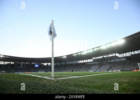 Baku, Aserbaidschan. August 2024. BAKU, ASERBAIDSCHAN - 28. AUGUST: Überblick über das Stadion vor dem Play-Off-Spiel der UEFA Champions Qualifying zwischen Qarabag und GNK Dinamo Zagreb im Tofiq Bahramov Stadion am 28. August 2024 in Baku, Aserbaidschan. Foto: Marko Lukunic/PIXSELL Credit: Pixsell/Alamy Live News Stockfoto