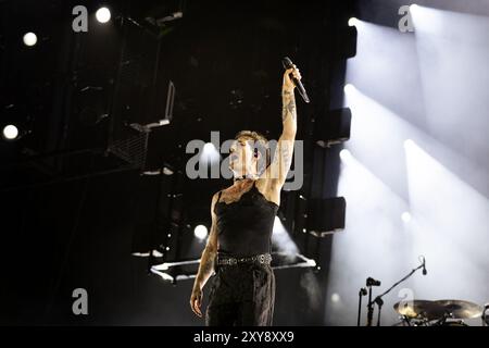 Damiano David, Sänger der Band Maneskin, tritt am zweiten Tag des Rock en seine Festivals im Domaine National Saint-Cloud in Paris auf. Stockfoto