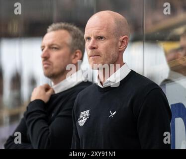 Cheftrainer Toni Soederholm (EHC Red Bull Muenchen). GER, EHC Red Bull München gegen HC Dynamo Pardubice, Eishockey, Testspiel, Preseason, 28.08.2024. Foto: Eibner-Pressefoto/Heike Feiner Stockfoto