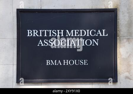 London, Großbritannien. August 2024. Das Schild am Hauptquartier der British Medical Association (BMA). Quelle: Vuk Valcic/Alamy Stockfoto