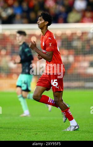 Oakwell Stadium, Barnsley, England - 27. August 2024 Vimal Yoganathan (45) of Barnsley - während des Spiels Barnsley gegen Sheffield United, Carabao Cup, Runde zwei, 2024/25, Oakwell Stadium, Barnsley, England - 27. August 2024 Credit: Arthur Haigh/WhiteRosePhotos/Alamy Live News Stockfoto