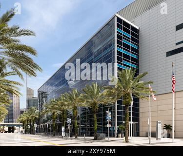 Das Kia Center, ehemals Amway Center, ist eine Mehrzweckarena im Stadtzentrum von Orlando und Heimat des Orlando Magic der NBA. Stockfoto