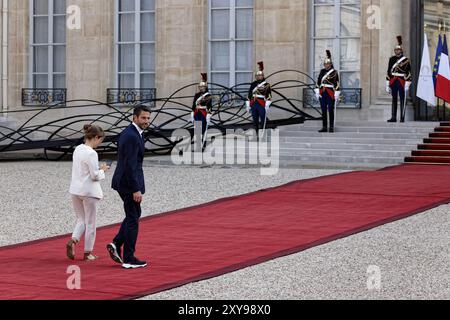 Paris, Frankreich. August 2024. Tony Estanguet, Präsident des Organisationskomitees der Olympischen Spiele und Paralympics, nimmt am Empfang der Staats-, Regierungs- und internationalen Organisationen im Rahmen der Eröffnung der Paralympischen Spiele am 28. August 2024 im Elysee-Präsidentenpalast in Paris Teil. Quelle: Bernard Menigault/Alamy Live News Stockfoto