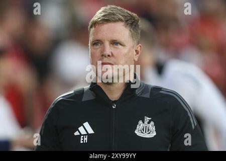 Nottingham, Großbritannien. August 2024. Eddie Howe Manager von Newcastle United während des Carabao Cup Matches Nottingham Forest gegen Newcastle United am 28. August 2024 in Nottingham, Großbritannien, am 28. August 2024. (Foto: Alfie Cosgrove/News Images/SIPA USA) Credit: SIPA USA/Alamy Live News Stockfoto