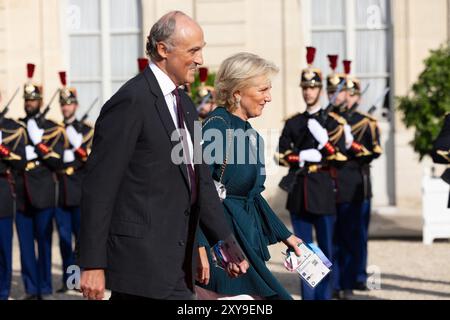 Paris, Frankreich. August 2024. Erzherzogin von Österreich-Este Prinzessin Astrid von Belgien und Erzherzog von Österreich-Este Prinz Lorenz von Belgien am 28. August 2024 im Elysee-Präsidentenpalast in Paris bei einem Empfang von Staats-, Regierungs- und internationalen Organisationen im Rahmen der Eröffnung der Paralympischen Spiele von Paris 2024. Foto: Raphael Lafargue/ABACAPRESS. COM Credit: Abaca Press/Alamy Live News Stockfoto