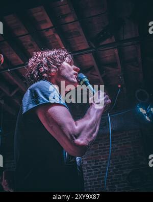 Die britische Punk-Rock-Band Bad Nerves spielte am 7. Mai 2024 mit dem Sänger Bobby Nerves in der Richmond Music Hall in Richmond VA, USA Stockfoto