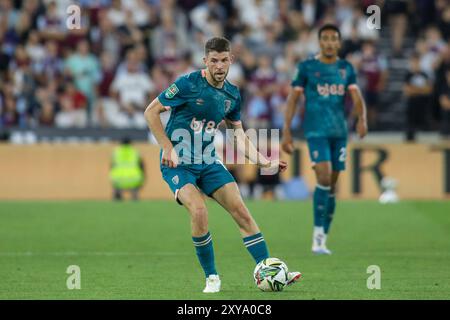 London, Großbritannien. August 2024. London, England, 28. August 2024: Alex Scott (14 Bournemouth) macht beim Carabao Cup Spiel zwischen West Ham United und Bournemouth im London Stadium in London, England (Alexander Canillas/SPP) Credit: SPP Sport Press Photo. /Alamy Live News Stockfoto