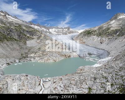 Rhonegletscher, Talgletscher im Quellgebiet der Rhone in den Schweizer Alpen. Schmelzender Gletscher, der Gletscher wird immer kleiner. Drohne Pho Stockfoto