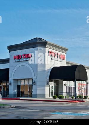 Houston, Texas USA 06-30-2024: Pho Thin vietnamesisches Restaurant von außen. Stockfoto