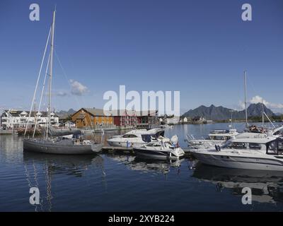 Aus Wikipedia: Svolvaer ist eine norwegische Stadt im Südosten der Insel Austvagoy am Vestfjord. Svolvaer ist der Verwaltungsrat Stockfoto