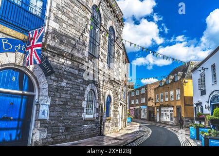 Farbenfrohe Barbikanische Old Town Shopping Street Windows Shops Plymouth Devon England Stockfoto