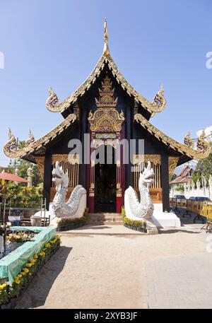 Wunderschönes Viharn im lanna-Stil in chiang mai, thailand Stockfoto