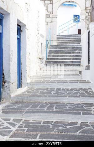 Typische griechische Gasse, Karpathos Stockfoto