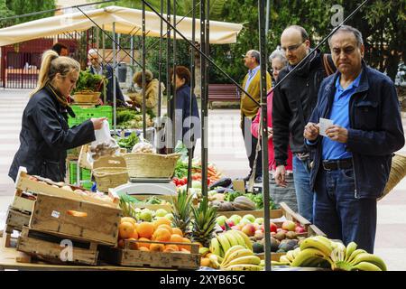 Mercado ecologico al aire libre, Plaza des Patins, plaza Bisbe Berenguer de Palou-, Palma. Mallorca. Islas Baleares. Spanien Stockfoto