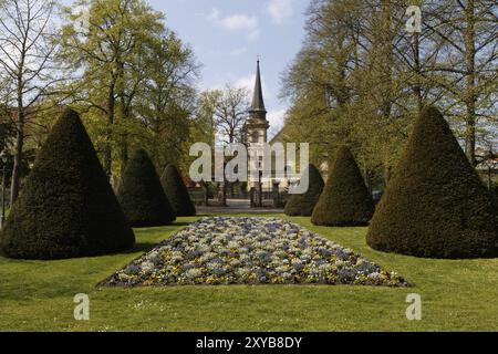 Celle, Deutschland: Foto eines Blumenbeetes im französischen Garten, französischer Garten Stockfoto