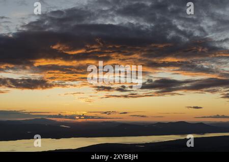 Blick vom Berg Elgahogna, Femundsmarka Nationalpark, zum See Femunden, Hedmar Fylke, Norwegen, Juli 2011, Europa Stockfoto