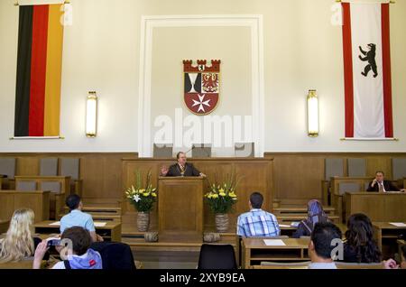 Bürgermeister Heinz Buschkowsky, SPD, im Neukoellner Rathaus bei der Einbürgerungsfeier, Berlin, Deutschland, Europa Stockfoto