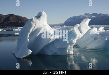 Eisberge, Bredefjord bei Narsaq, Südwestgrönland Stockfoto