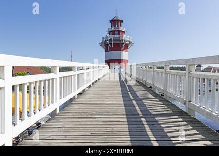 Leuchtturm im Hafendorf Rheinsberg in Ostdeutschland Stockfoto