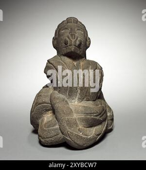 Aztekische gefiederte Schlange (Quetzalcoatl) Steinskulptur, Zentralmexiko um 1325–1521 Stockfoto