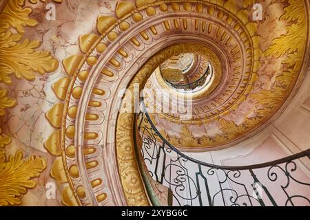 Wendeltreppe im Kloster Melk. Österreichisches historisches Kloster. Wachau, Österreich Stockfoto