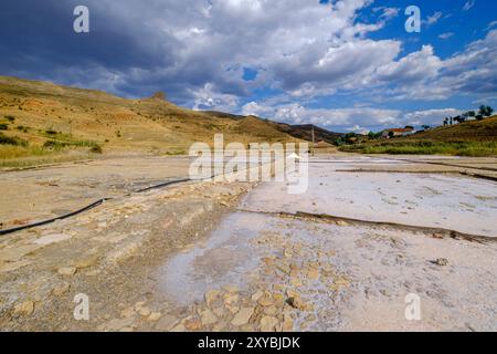 Salzgewinnung aus den Salzminen von Medinaceli, Medinaceli, Soria, autonome Gemeinde Castilla y León, Spanien, Europa Stockfoto