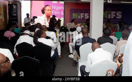 Ikeja, Nigeria. August 2024. Die Teilnehmer hören während der British Council Film Lab Africa Session auf dem Nigerian International Film and TV Summit in Ikeja, Lagos, Nigeria, am 28. August 2024. (Foto: Adekunle Ajayi) Credit: NurPhoto SRL/Alamy Live News Stockfoto