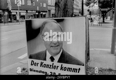 Deutschland, Hamburg, 03.06.1991, Poster in Hamburg, der Kanzler Kommt, Dienstag, 28.5,1991, Europa Stockfoto