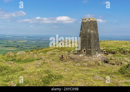 Blick über Shropshire Landschaft von oben Titterstone Clee in der Nähe von Cleeton, England, Großbritannien Stockfoto