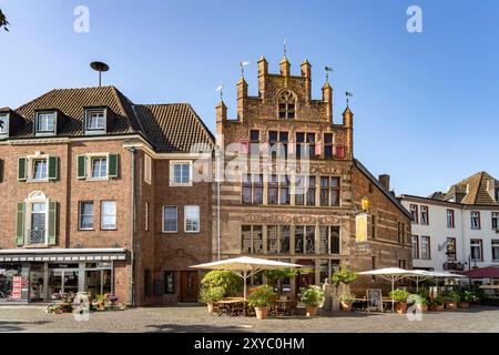 Das gotische Haus in Xanten, Niederrhein, Nordrhein-Westfalen, Deutschland, Europa | das gotische Haus in Xanten, Niederrhein, Nordrhein-Westfalen Stockfoto