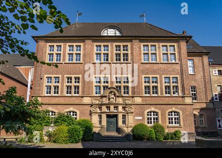 Die katholische Mädchenschule Marienschule in Xanten, Niederrhein, Nordrhein-Westfalen, Deutschland, Europa | die katholische Mädchenschule Marienschule Stockfoto