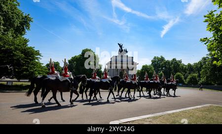 London - 15. Juni 2022: Life Guards Parade vor Wellington Arch Stockfoto