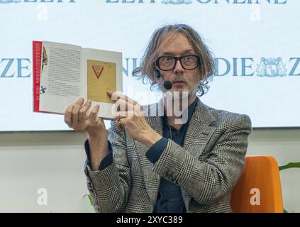 FRANKFURT AM MAIN, 20. Oktober 2022: Jarvis Cocker (*1963, Britpop-Sänger, Pulp) auf der 74. Frankfurter Buchmesse, Europa Stockfoto