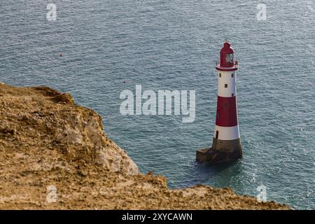 Beachy Head Lighthouse und Cliff am Morgen, in der Nähe von Eastbourne, East Sussex, England, Großbritannien Stockfoto