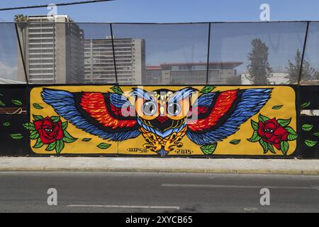 Santiago de Chile, Chile, 28. November 2015: Graffiti an einer Mauer in den Straßen des Stadtteils Bellavista, Südamerika Stockfoto