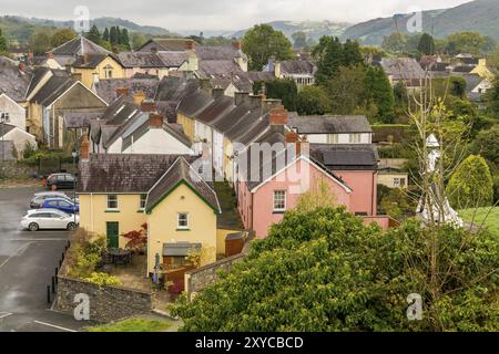 Llandovery, Carmarthenshire, Dyfed, Wales, Vereinigtes Königreich, 9. Oktober 2017: Blick auf die Häuser auf das Zentrum des Dorfes Stockfoto