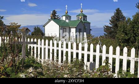 Die heilige Verklärung unseres Herrn Russisch-orthodoxe Kirche und Friedhof in Ninilchik, Kenai-Halbinsel Stockfoto