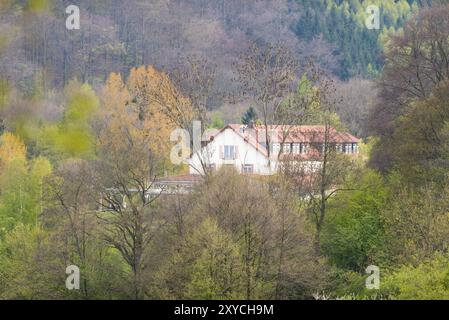 Berghotel im Harz. Hotel auf einem Hügel im Harz Deutschland Stockfoto