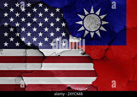 Flaggen von USA und Taiwan auf gerissene Wand gemalt Stockfoto