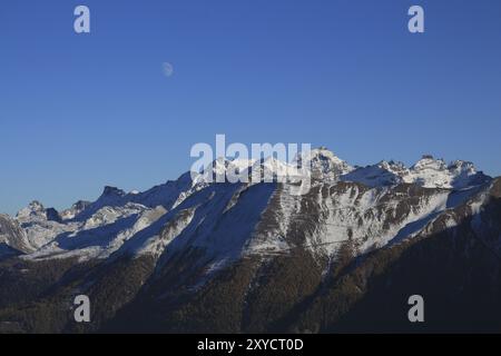 Hohe Berge und Gletscher im Kanton Wallis, Schweiz, Europa Stockfoto