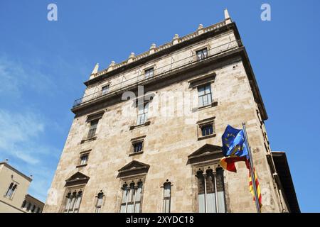 Palau de la Generalitat, ein gotischer Palast aus dem 15. Jahrhundert, der heute als Sitz der Regionalregierung, der Generalitat Valenciana, genutzt wird. Vor Stockfoto