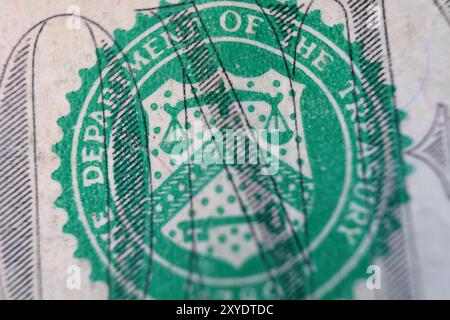 Stempel des Department of The Treasury auf einem US-Dollar Bill Nahaufnahme Makro Stockfoto