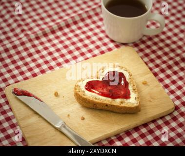 Herz aus Broetchen Stockfoto