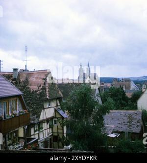 Fachwerkhäuser und die Kirchtürme von St. Jakob in der bayrischen Stadt Rothenburg ob der Tauber in Bayern. / Fachwerkhäuser und Kirchtürme von St. Jakob im bayerischen Rothenburg ob der Tauber in Bayern. Schnappschuss-Fotografie/A.. Aldrige *** Fachwerkhäuser und Kirchtürme von St. Jakob im bayerischen Rothenburg ob der Tauber in Bayern Fachwerkhäuser und Kirchtürme von St. Jakob im bayerischen Rothenburg ob der Tauber in Bayern Schnappschussfotografie Eine Aldrige Stockfoto