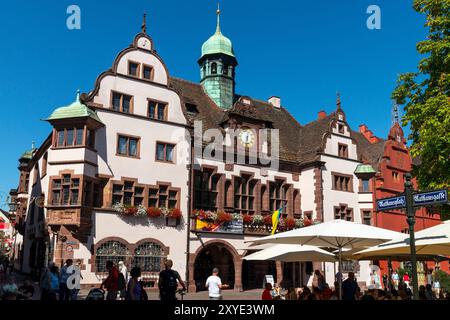 Das neue Rathaus, erbaut 1539–1581, Freiburg im Breisgau, Baden-Württemberg. Stockfoto