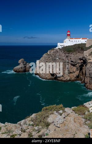 Leuchtturm am Cabo de Sao Vicente an der Algarve, Portugal. Der Leuchtturm am Kap St. Vincent oder Cabo de Sao Vicente, der südwestlichste Punkt von m Stockfoto
