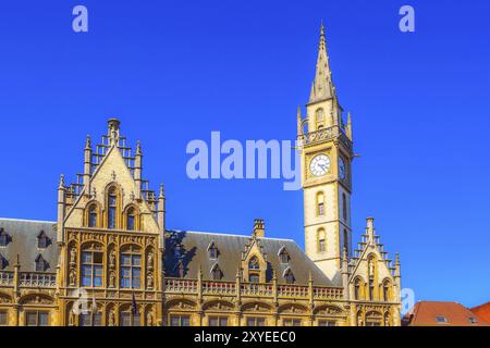 Gent, Belgien, ehemaliges Postgebäude, Oude Postkantoor, mit Uhrenturm am Korenmarkt, Europa Stockfoto